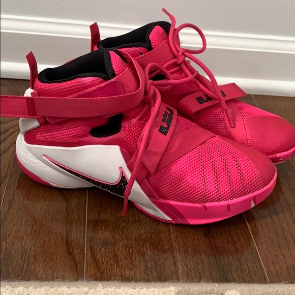 hot pink nike high tops